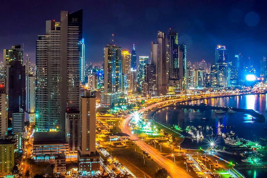 Notte-a-Panama-City.jpg