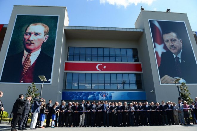basbakan-erdogan-kasimpasa-tesislerinin-acilisini-gerceklestirdi-IHA-20130923AW000521-4-t